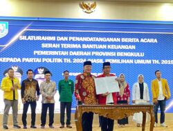 Gubernur Bengkulu Berikan Bantuan Keuangan Tahap Pertama kepada 11 Parpol