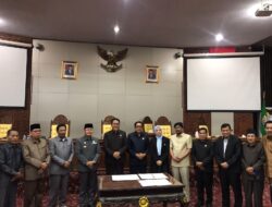 Penandatangan Nota Kesepakatan KUA dan PPAS APBD Provinsi Bengkulu Tahun Anggaran 2025