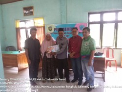 Pemdes Kembang Ayun Salurkan BLT-DD kepada 14 Keluarga Penerima Manfaat T.A 2025