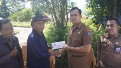 Pemkab Bengkulu Utara Salurkan Bantuan Santunan untuk Korban Kebakaran di Desa Sido Luhur