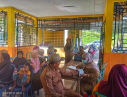 ‎Tingkatkan Kesehatan Masyarakat, Pemerintah Desa Talang Padang Gelar Posyandu Rutin Balita dan Lansia