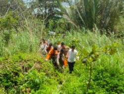 Tim SAR Evakuasi Jenazah Pria di Kawasan Kualo Pantai Panjang Bengkulu