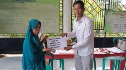 Pemdes Cirebon Baru Bagikan Bantuan Langsung Tunai Dana Desa Tahun Anggaran 2025